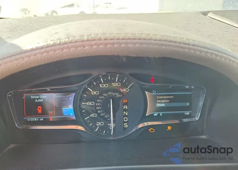 2015 Lincoln Mkx z USA, uszkodzony, nr VIN 2LMDJ6JK8FBL29232